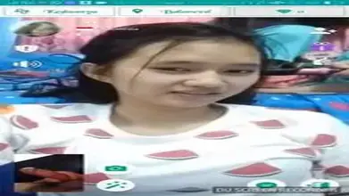 Dokumentasi Gadis Cantik Live Bersantai Kasur VCS