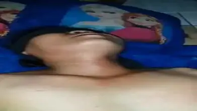 Gadis Istri Cantik Pasrah Goyang Kasur Tidur