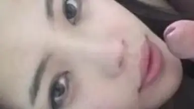 Gadis Panlok Cantik Pasrah Goyang Kasur Mantap