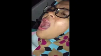 Jilbab Kejang Keenakan di Mobil Respons Tubuh Nyata